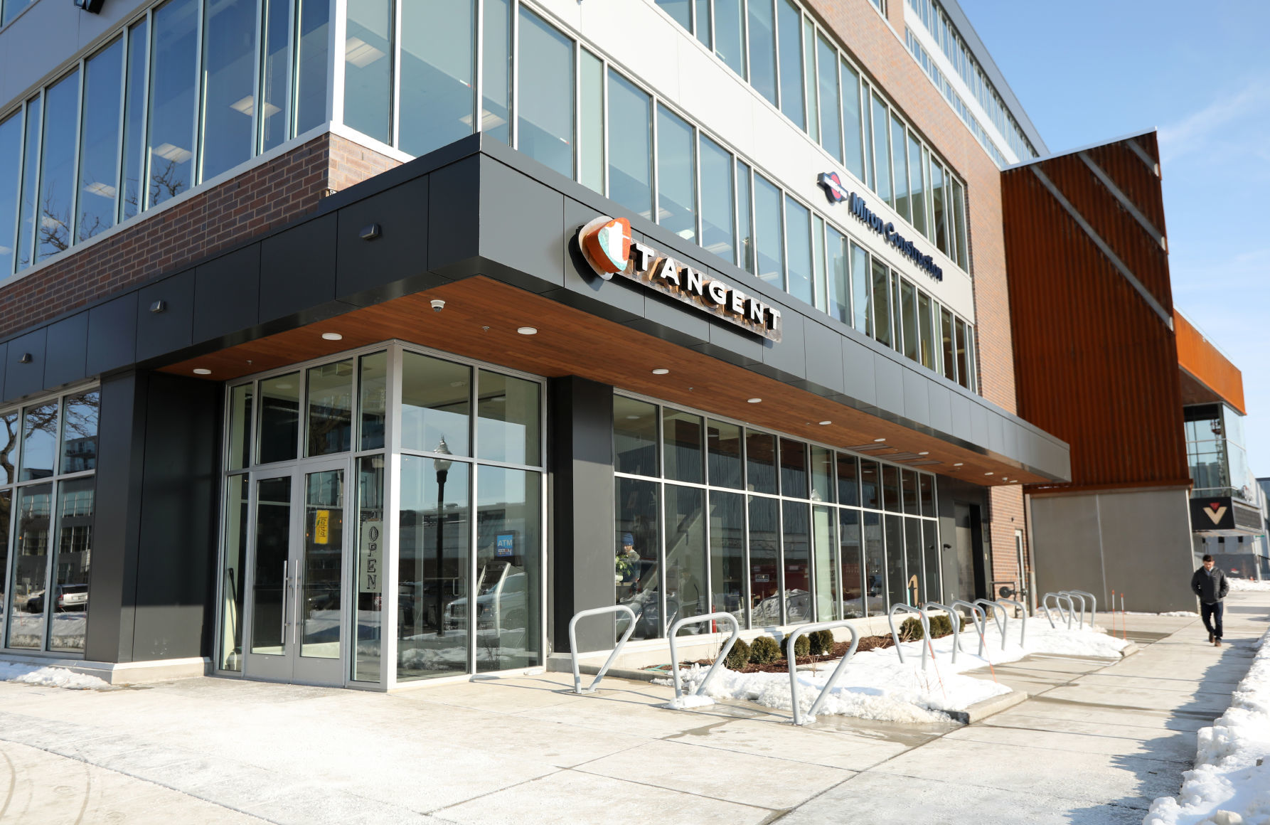 Tangent exterior